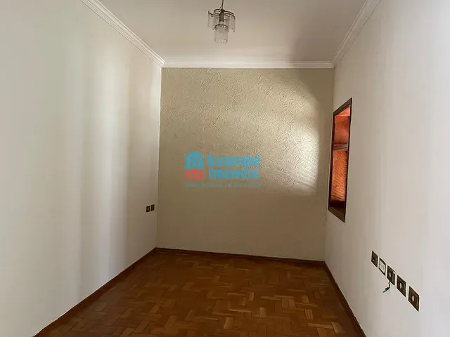 Casa com 336m² 3 quartos e 2 banheiros, à venda, no bairro Jardim Planalto em Guaxupé