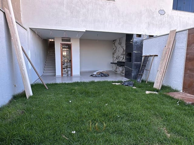 Casa 3 quartos e 3 banheiros, à venda, no bairro Cidade Nova em Santana do Paraíso
