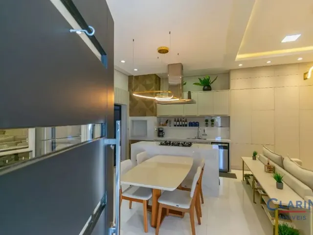 Casa 3 quartos e 2 banheiros, à venda, no bairro JARDIM DAS AMERICAS em Campo Largo