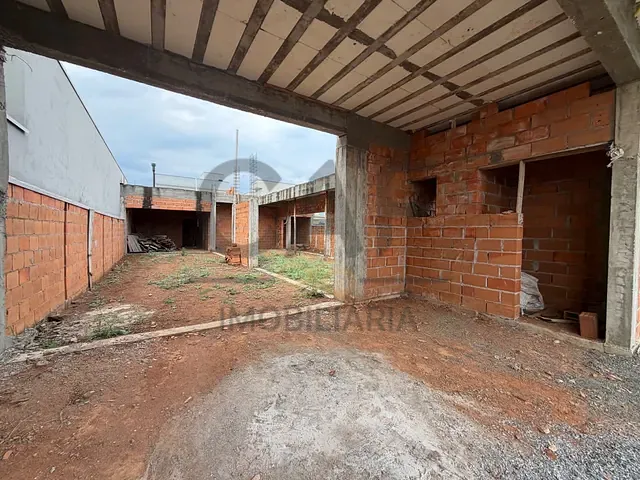 Casa 2 quartos e 2 banheiros, à venda, no bairro Residencial Portal do Sol em Holambra