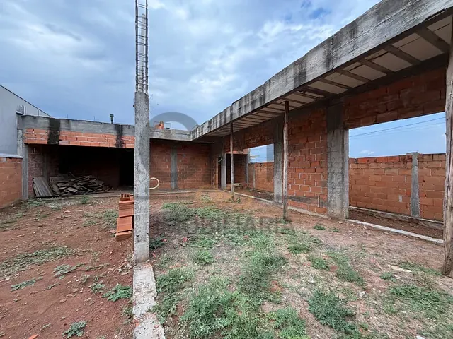 Casa 2 quartos e 2 banheiros, à venda, no bairro Residencial Portal do Sol em Holambra