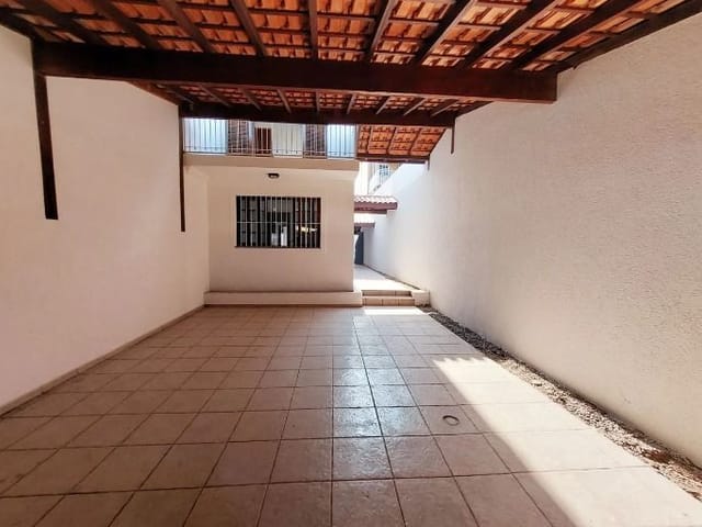 Casa com 125m² 2 quartos e 2 banheiros, à venda, no bairro Jardim Sabiá em Cotia