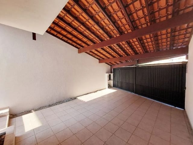 Casa com 125m² 2 quartos e 2 banheiros, à venda, no bairro Jardim Sabiá em Cotia