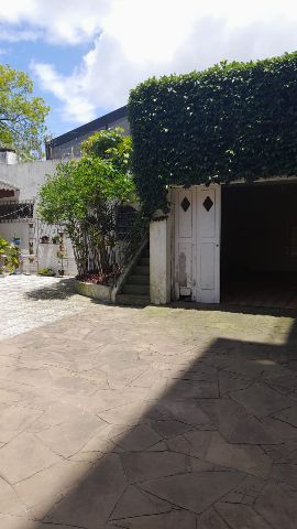 Casa com 608m² 2 quartos e 4 banheiros, à venda, no bairro Centro em Pelotas