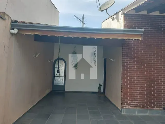 Casa com 200m² 2 quartos e 1 banheiro, à venda, no bairro Jardim Pacaembu em Jundiaí