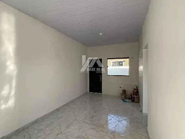 Casa 3 quartos e 1 banheiro, à venda, no bairro Cará-cará em Ponta Grossa