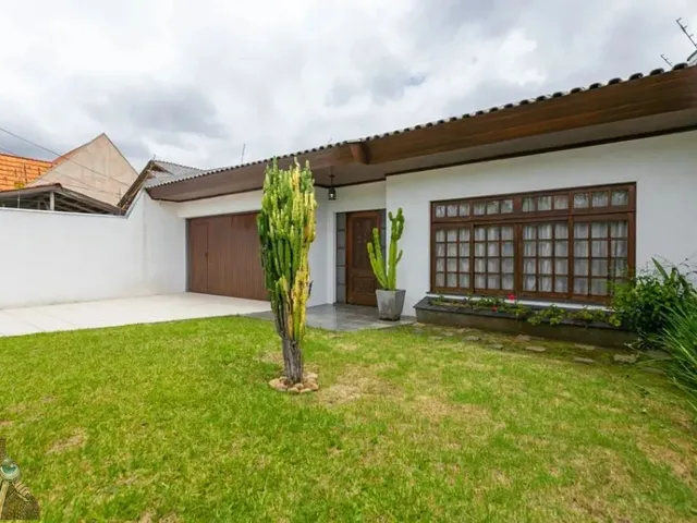 Casa 3 quartos e 3 banheiros, para alugar, no bairro Jardim Botânico em Curitiba