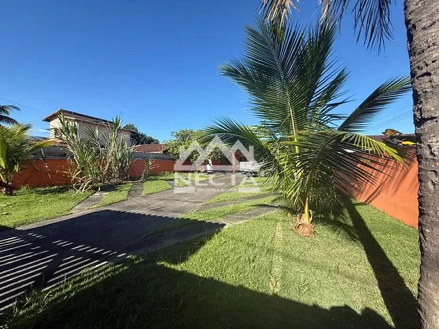 Casa com 490m² 2 quartos e 2 banheiros, à venda, no bairro Jardim das Gaivotas em Caraguatatuba