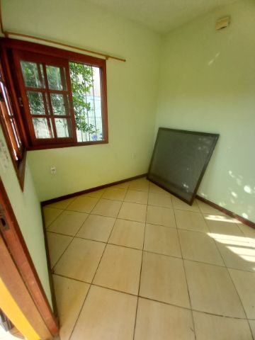 Casa com 300m² 3 quartos e 2 banheiros, à venda, no bairro Três Vendas em Pelotas
