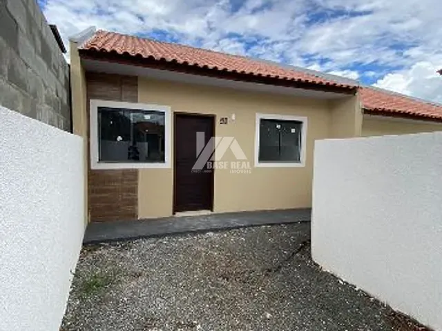 Casa 2 quartos e 1 banheiro, à venda, no bairro Cará-cará em Ponta Grossa