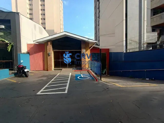 Casa com 563m², à venda, no bairro Centro em Londrina