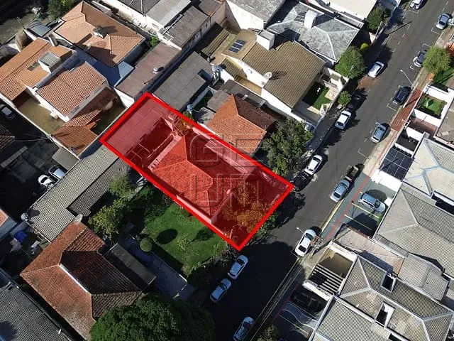 Casa com 334m² 4 quartos e 2 banheiros, à venda, no bairro Jardim Monções em Londrina