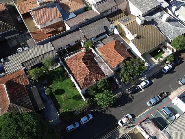 Casa com 334m² 4 quartos e 2 banheiros, à venda, no bairro Jardim Monções em Londrina