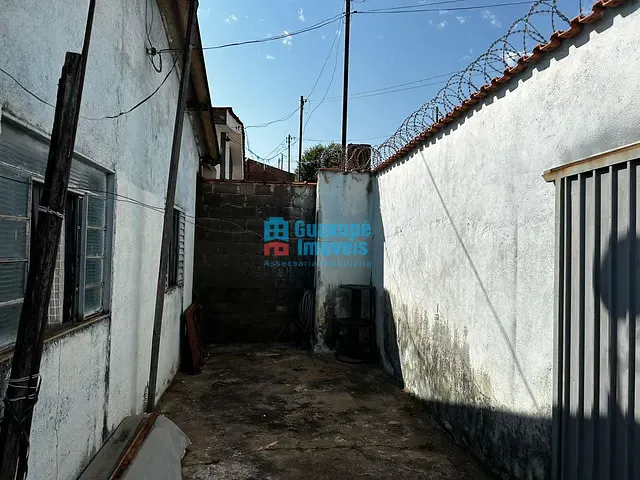 Casa com 200m² 2 quartos e 1 banheiro, à venda, no bairro Parque dos Municípios I em Guaxupé