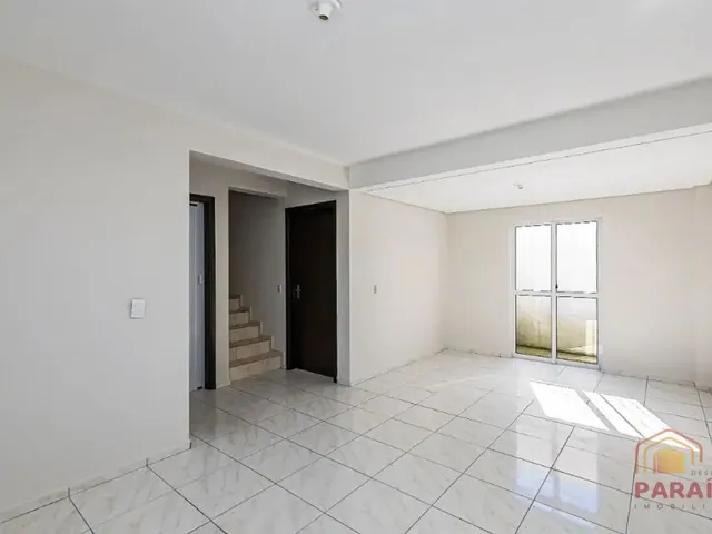Casa 3 quartos e 2 banheiros, para alugar, no bairro Fanny em Curitiba