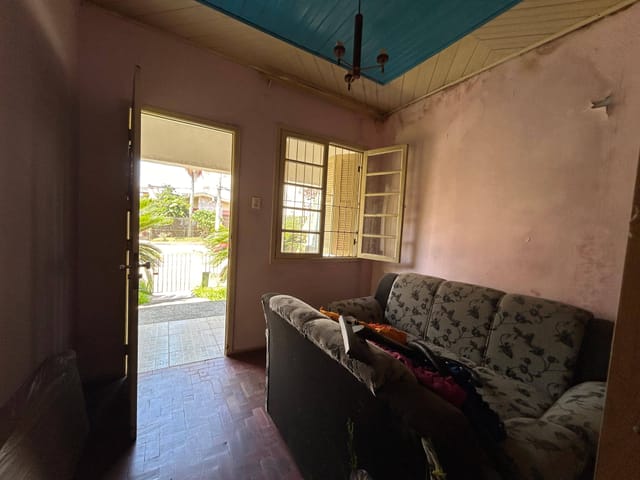 Casa com 303m² 2 quartos e 2 banheiros, à venda, no bairro Centro em Pelotas