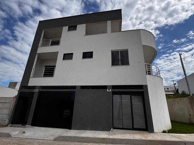 Casa 3 quartos e 3 banheiros, à venda, no bairro ressidencial bethania em Santana do Paraíso