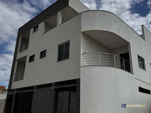 Casa 3 quartos e 3 banheiros, à venda, no bairro ressidencial bethania em Santana do Paraíso