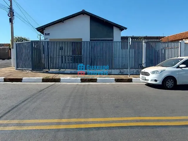 Casa 3 quartos e 2 banheiros, à venda, no bairro Jardim Planalto em Guaxupé