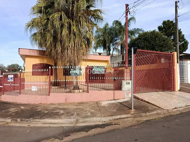 Casa com 300m² 2 quartos e 1 banheiro, para alugar, no bairro Jardim Ricardo Duzzi em Artur Nogueira
