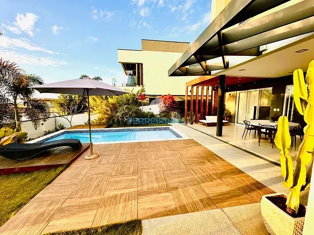Casa com 450m² 4 quartos e 3 banheiros, à venda, no bairro Condomínio Residencial Alphaville em São José dos Campos