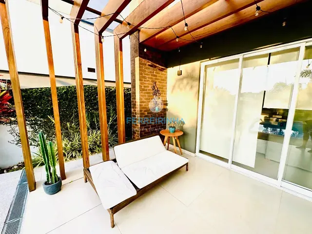 Casa com 450m² 4 quartos e 3 banheiros, à venda, no bairro Condomínio Residencial Alphaville em São José dos Campos