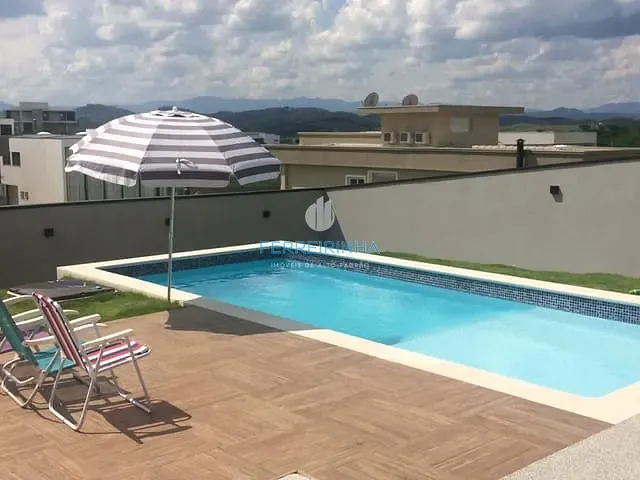 Casa com 450m² 4 quartos e 3 banheiros, à venda, no bairro Condomínio Residencial Alphaville em São José dos Campos