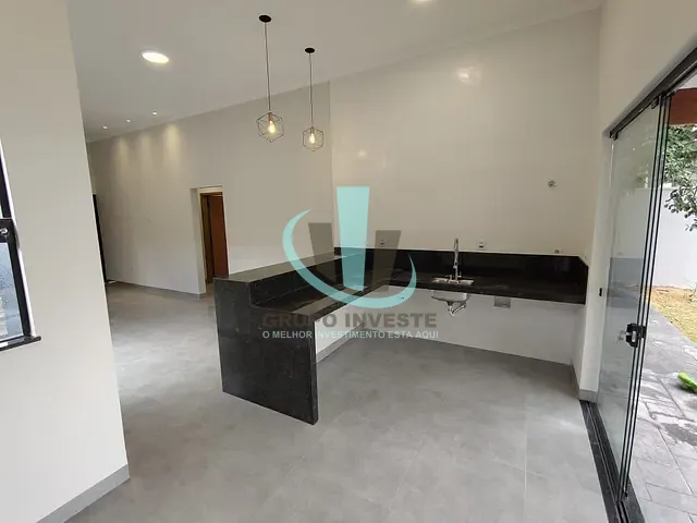Casa com 265m² 3 quartos e 2 banheiros, à venda, no bairro Jardim Maria Luiza IV em Araraquara