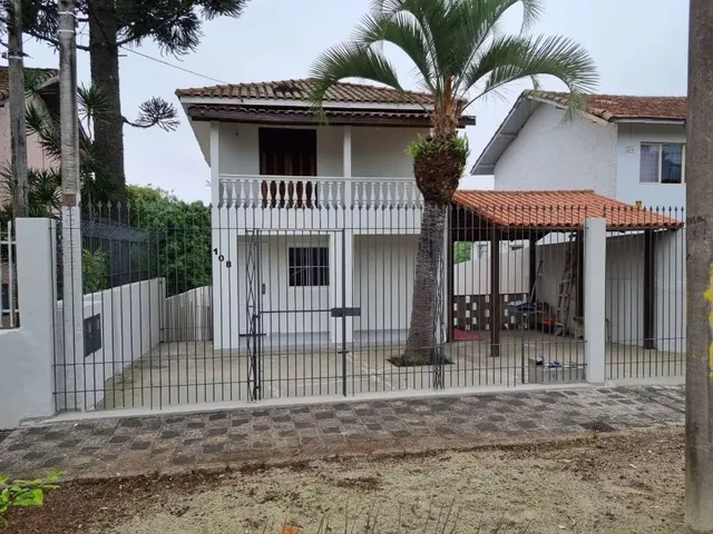 Casa com 300m² 2 quartos e 2 banheiros, para alugar, no bairro Vila Izabel em Curitiba