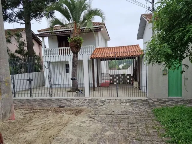 Casa com 300m² 2 quartos e 2 banheiros, para alugar, no bairro Vila Izabel em Curitiba