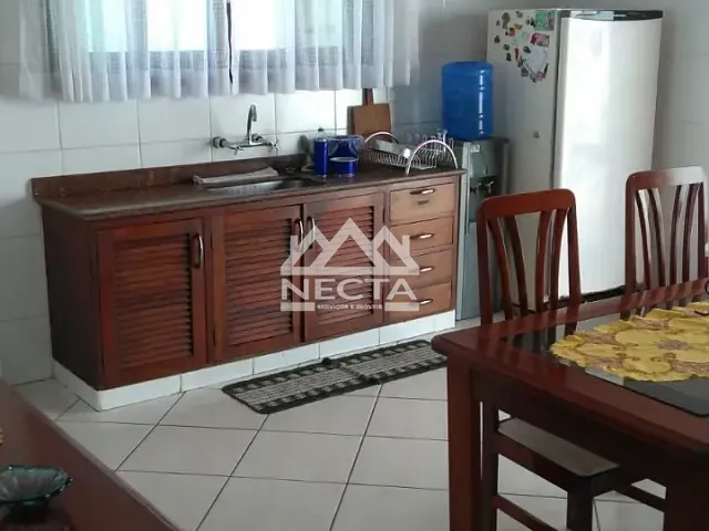 Casa com 300m² 3 quartos e 5 banheiros, à venda, no bairro Indaiá em Caraguatatuba
