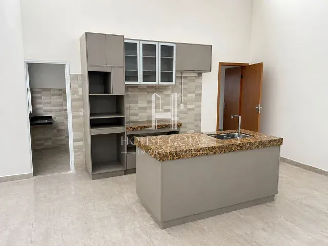 Casa com 195m² 2 quartos e 2 banheiros, à venda, no bairro Jardim Boa Esperança em Aparecida de Goiânia