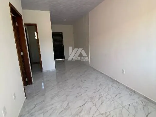 Casa 2 quartos e 1 banheiro, à venda, no bairro Estrela em Ponta Grossa