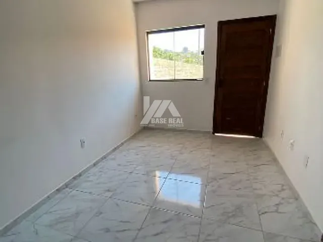 Casa 2 quartos e 1 banheiro, à venda, no bairro Estrela em Ponta Grossa