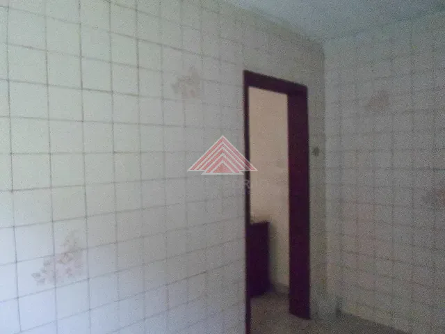 Casa com 180m² 4 quartos e 1 banheiro, à venda, no bairro Chácara Maria Francisca em Mauá