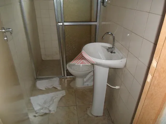 Casa com 180m² 4 quartos e 1 banheiro, à venda, no bairro Chácara Maria Francisca em Mauá