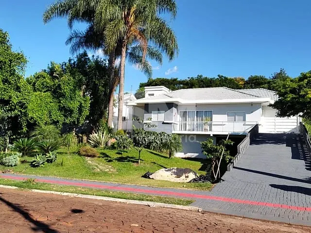 Casa com 1000m² 3 quartos e 3 banheiros, à venda, no bairro Ln. Colonia Bacia em Chapecó
