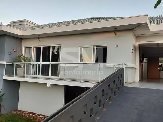 Casa com 1000m² 3 quartos e 3 banheiros, à venda, no bairro Ln. Colonia Bacia em Chapecó