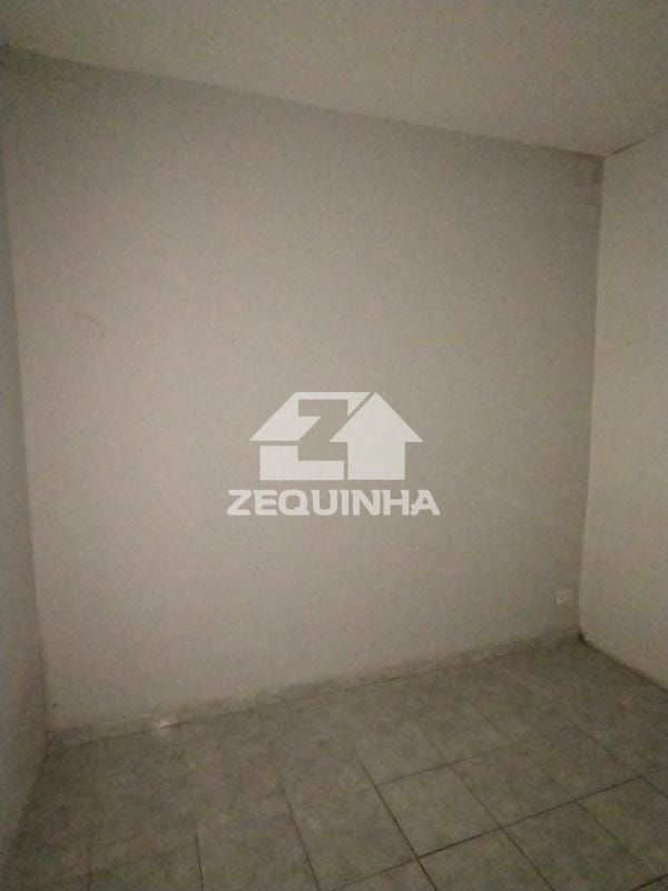 Casa para alugar com 2 quartos, 60m² - Foto 6