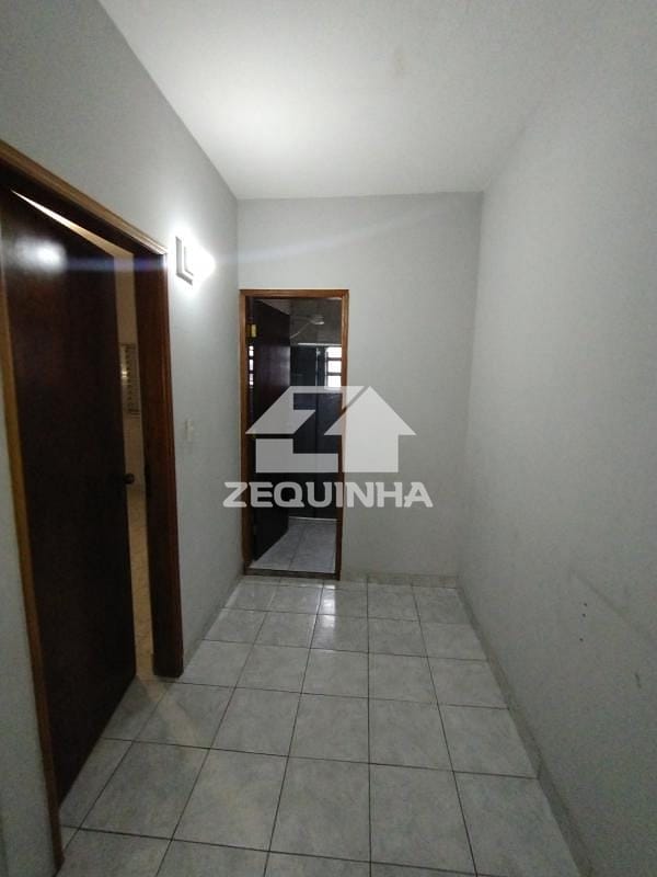 Casa para alugar com 2 quartos, 60m² - Foto 10