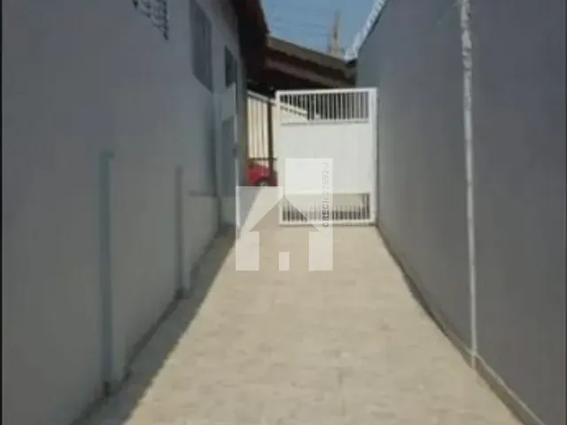 Casa com 167m² 4 quartos e 1 banheiro, à venda, no bairro Vila Rio Branco em Jundiaí