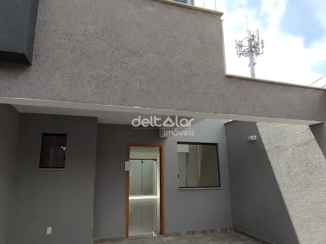 Casa com 129m² 3 quartos e 2 banheiros, à venda, no bairro Santa Mônica em Belo Horizonte