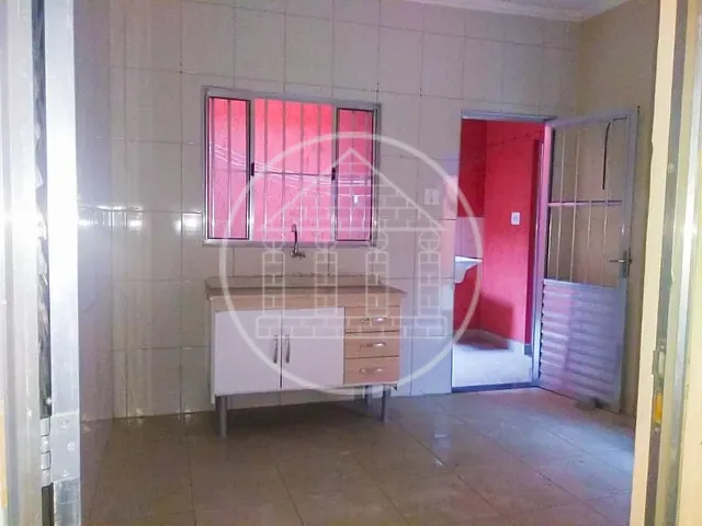 Casa com 150m² 1 quarto e 1 banheiro, à venda, no bairro Jardim Santa Terezinha (Parelheiros) em São Paulo