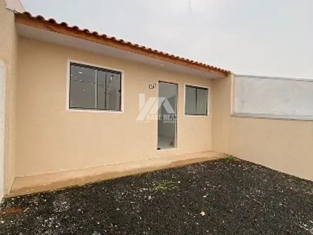 Casa 2 quartos e 1 banheiro, à venda, no bairro Cará-Cará em Ponta Grossa
