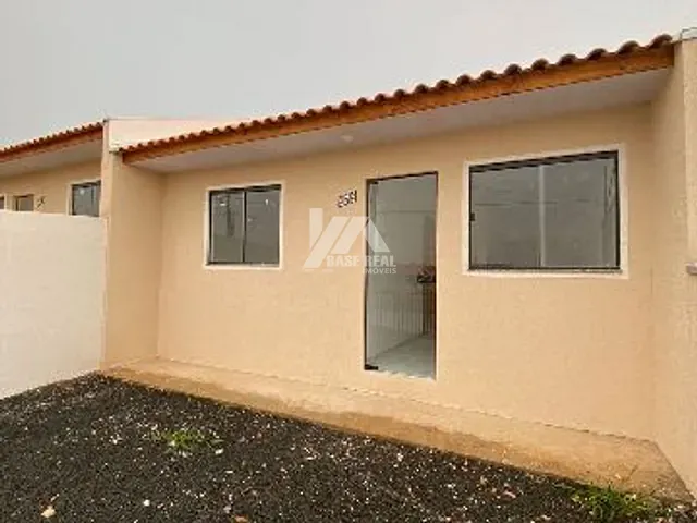 Casa 2 quartos e 1 banheiro, à venda, no bairro Cará-Cará em Ponta Grossa