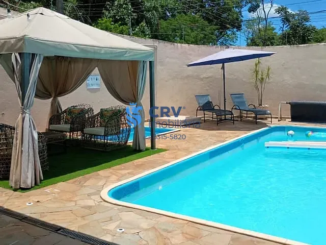 Casa com 520m² 2 quartos e 3 banheiros, à venda ou para alugar, no bairro Indusville em Londrina