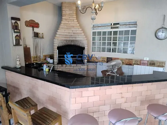 Casa com 520m² 2 quartos e 3 banheiros, à venda ou para alugar, no bairro Indusville em Londrina
