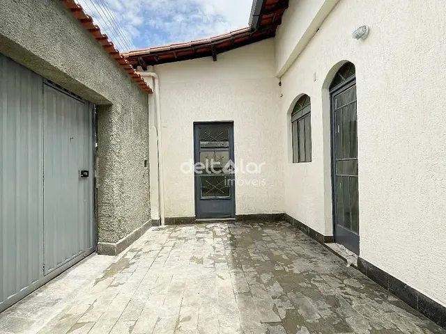 Casa com 360m² 3 quartos e 1 banheiro, à venda, no bairro São Bernardo em Belo Horizonte