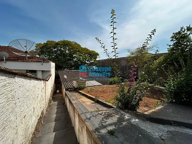 Casa com 388m² 3 quartos e 1 banheiro, à venda, no bairro Vila Meziara em Guaxupé