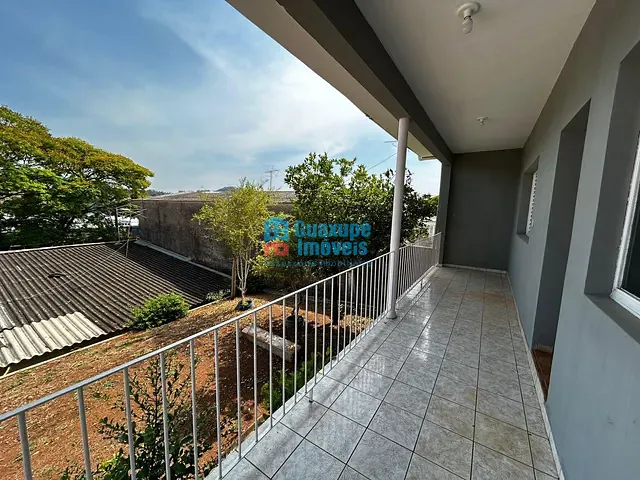 Casa com 388m² 3 quartos e 1 banheiro, à venda, no bairro Vila Meziara em Guaxupé